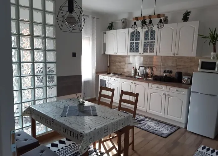 Mokka Apartman 호텔