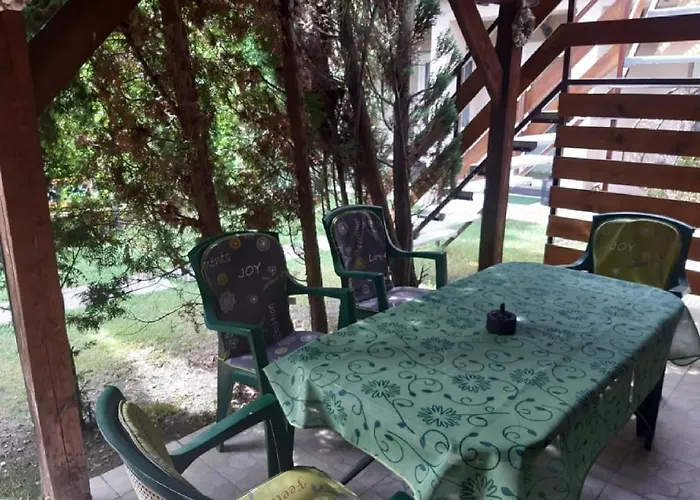Mokka Apartman 에게르