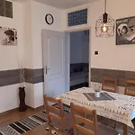 Mokka Apartman * Eger