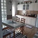 Mokka Apartman Hotell *