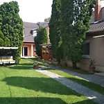 Hotell Mokka Apartman Eger