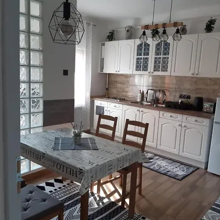 Mokka Apartman Eger