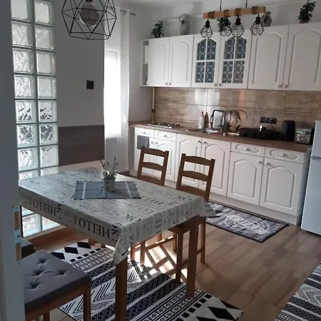 Mokka Apartman Hotel *
