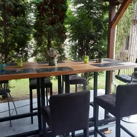 Mokka Apartman Hotel