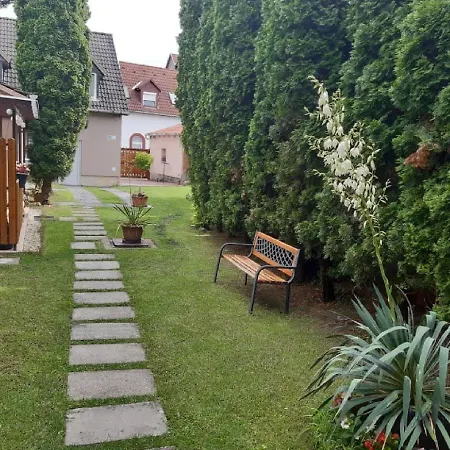 Mokka Apartman Hotel Eger