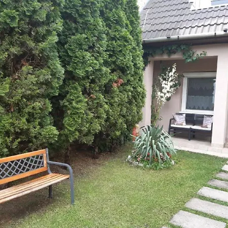 Mokka Apartman Hotel *