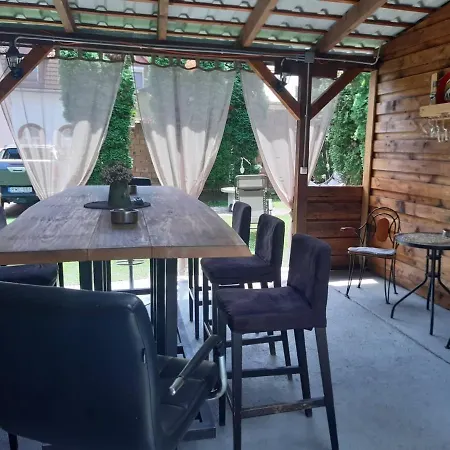 Mokka Apartman Eger