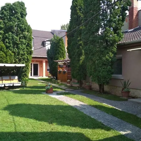 Hotel Mokka Apartman Eger
