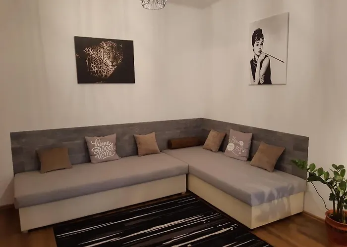Mokka Apartman Отель Эгер