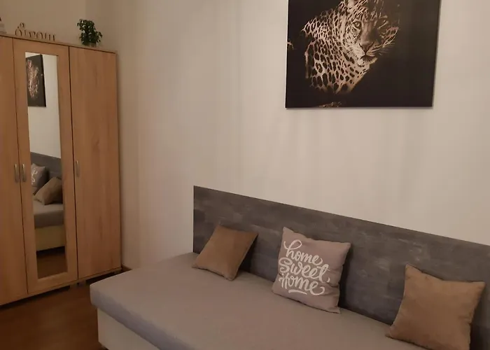 Mokka Apartman * Эгер