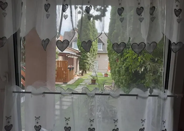Mokka Apartman Отель *
