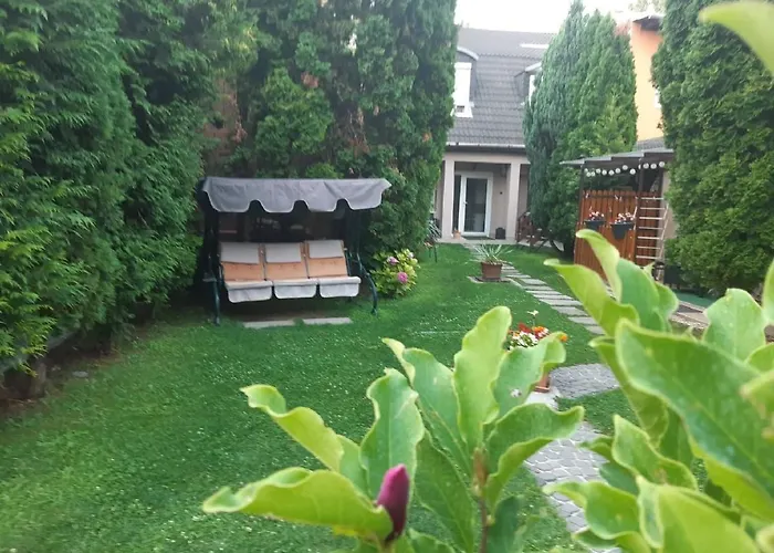 Mokka Apartman Эгер