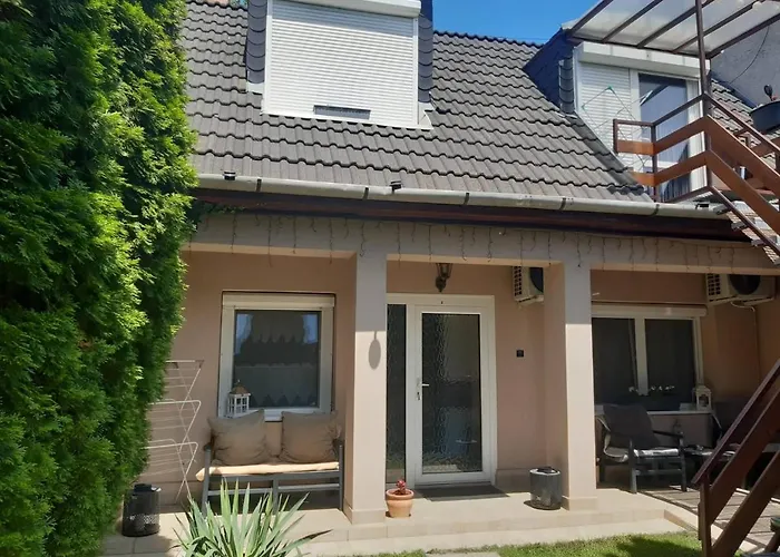Отель Mokka Apartman *