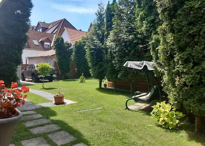 Отель Mokka Apartman *