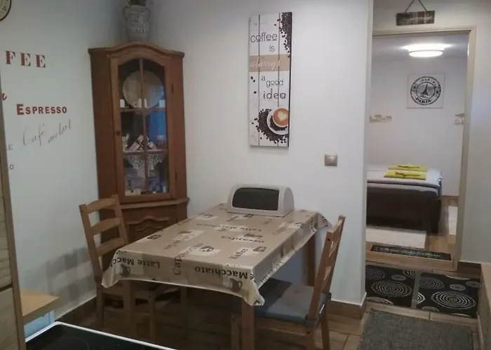 Mokka Apartman Отель